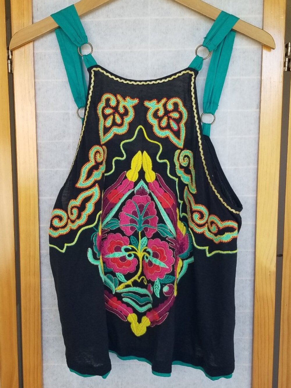 Free People Embroidered Tank Top Heat Wave Size Large NWT